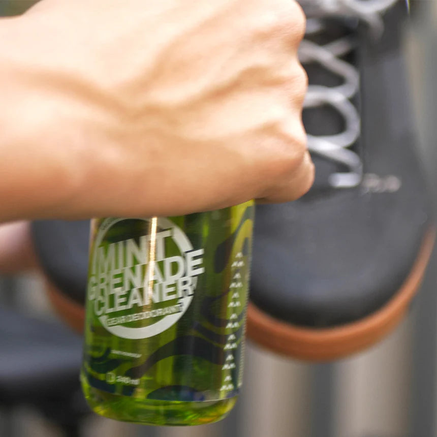 Desinfectante Be Dirt Mint Grenade Quita Malos Olores 240ml